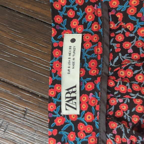 Zara Skirt - Picture 4 of 7